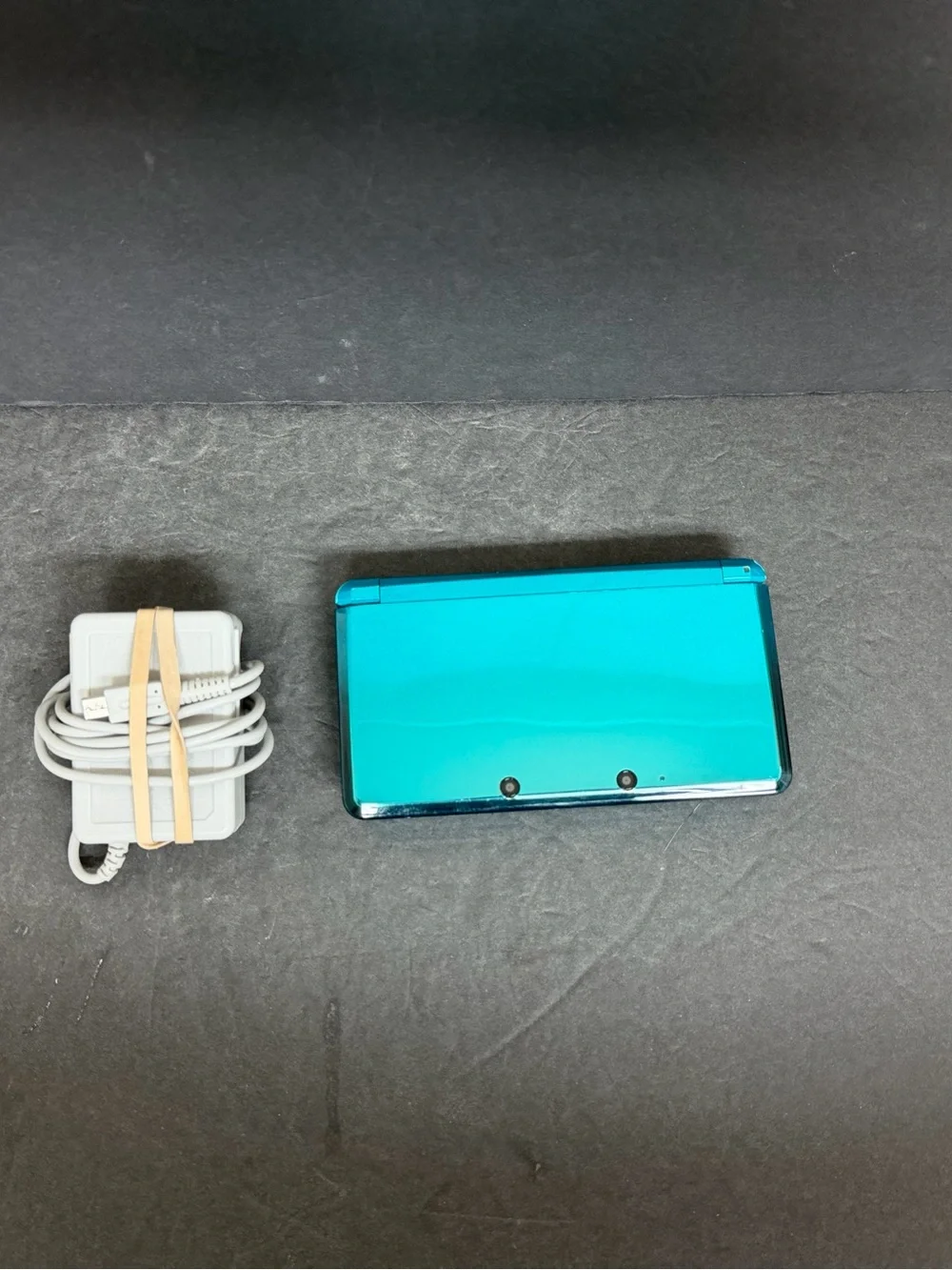 Nintendo 3DS Aqua Blue Handheld Handheld Console System CTR-001 Tested